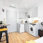 Apartmán Charming Center 108 *