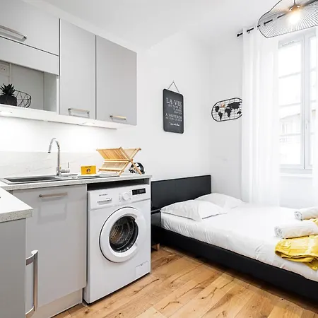 Charming Center 108 Апартаменты Ницца